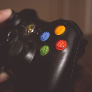 Wireless game controller