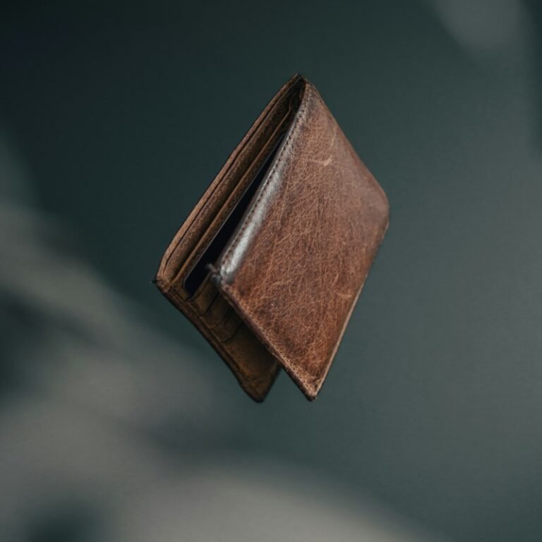 RFID Blocking Slim Bifold Wallet – fashion pick in the Play Projekt USA Store