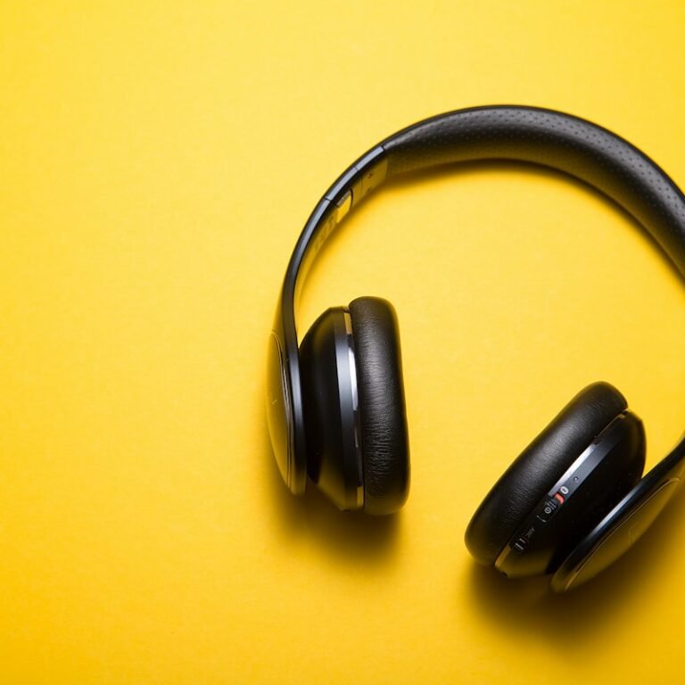 Wireless Noise Cancelling Headphones – electronics pick in the Play Projekt USA Store